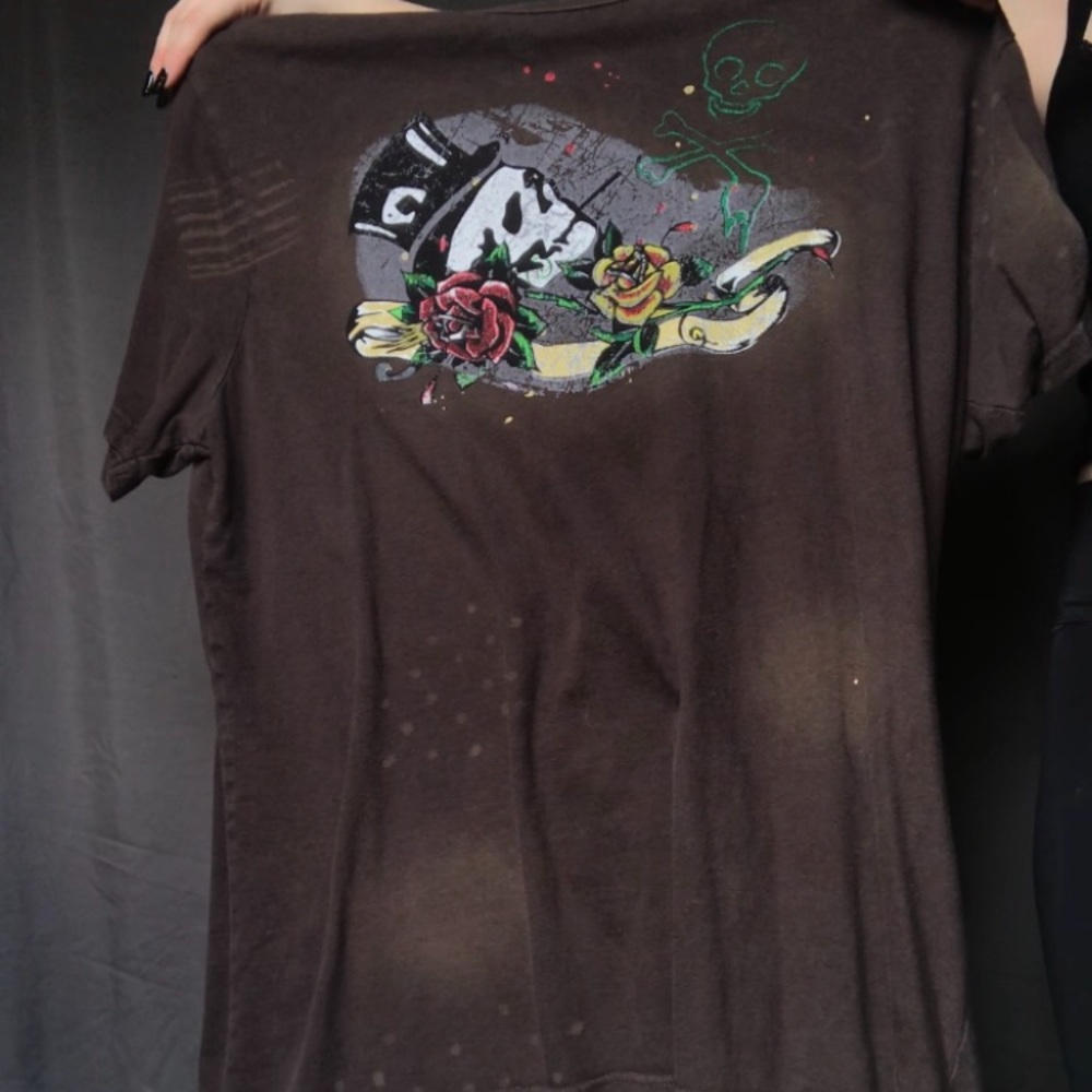 brown skull tee